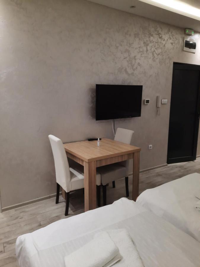 Dubai Apartmani Novi Pazar Exteriör bild
