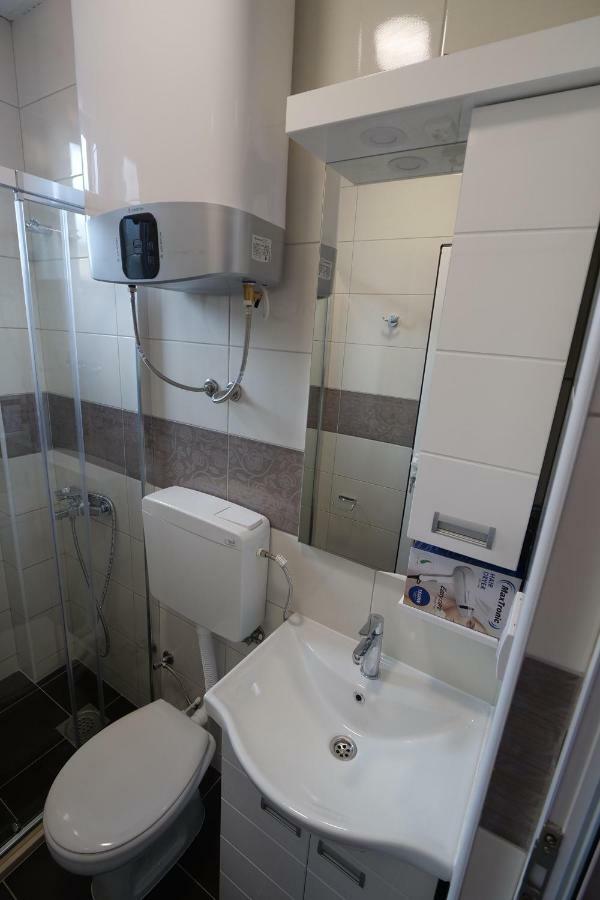 Dubai Apartmani Novi Pazar Exteriör bild