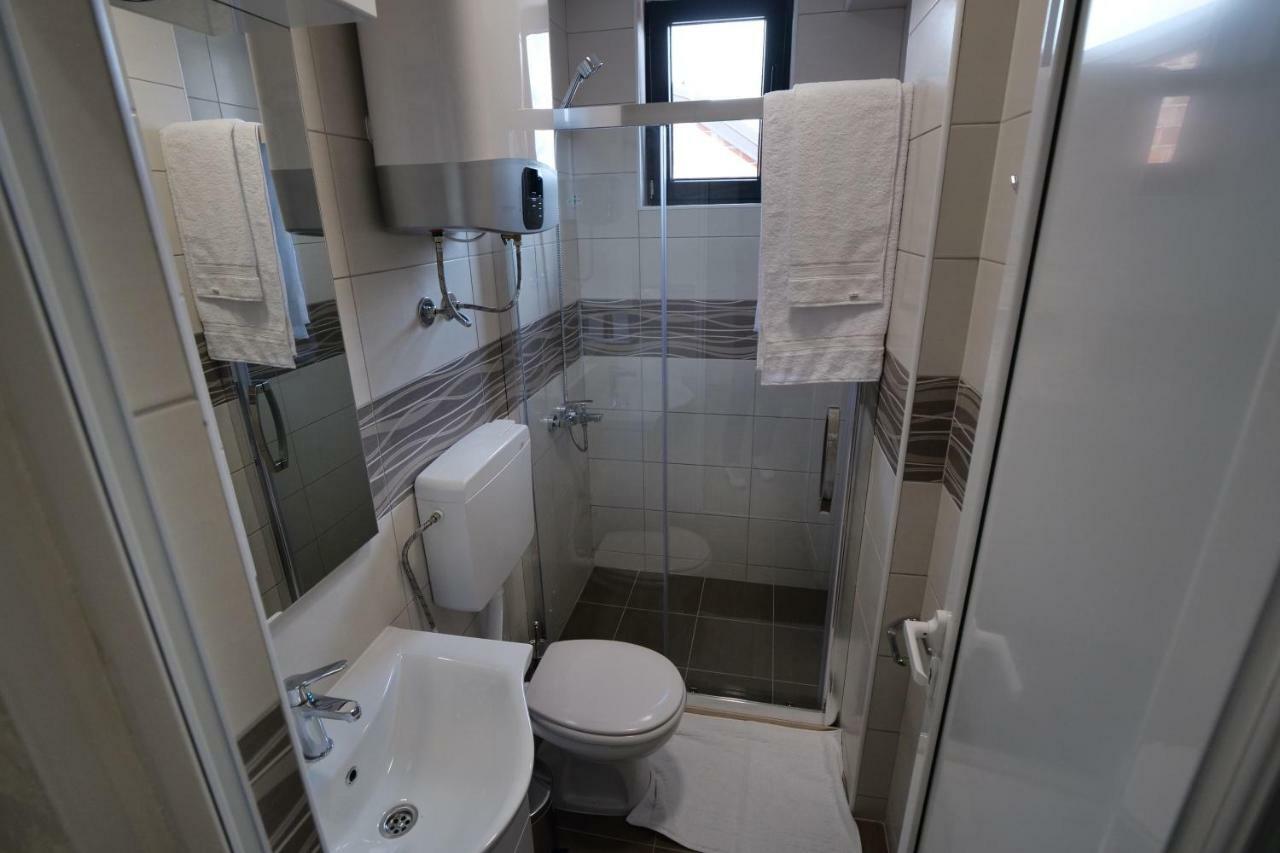 Dubai Apartmani Novi Pazar Exteriör bild