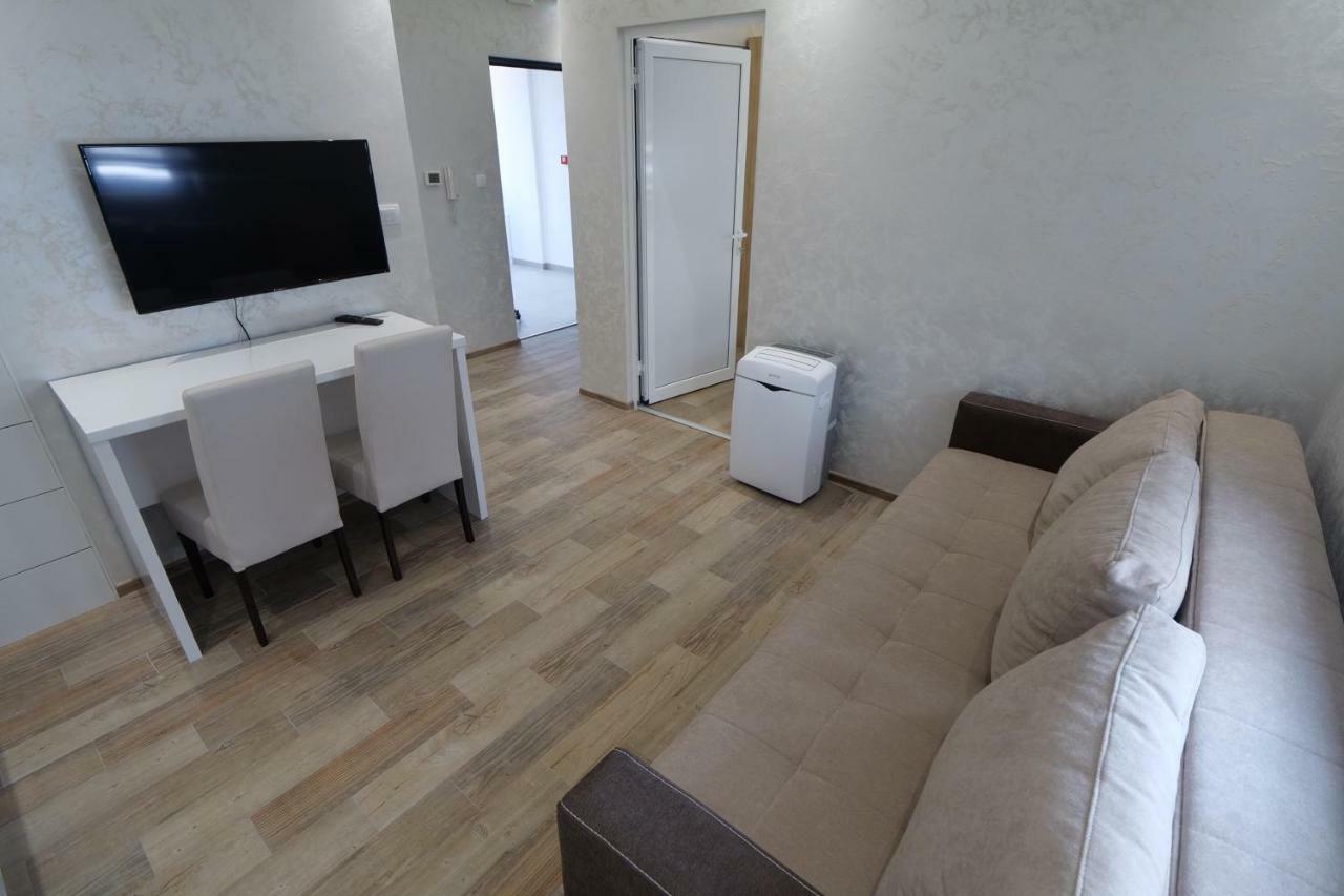 Dubai Apartmani Novi Pazar Exteriör bild