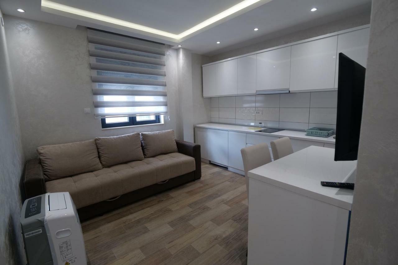 Dubai Apartmani Novi Pazar Exteriör bild