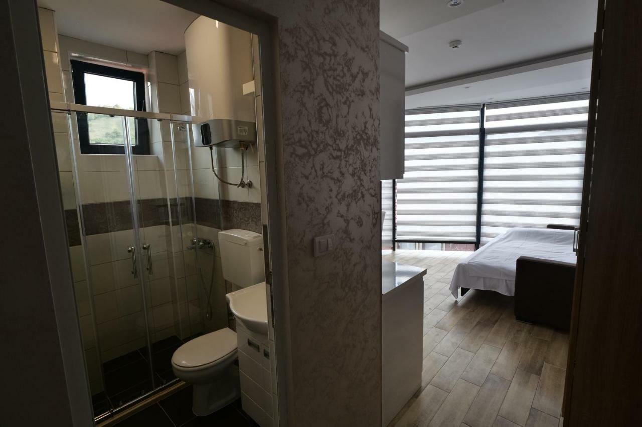 Dubai Apartmani Novi Pazar Exteriör bild