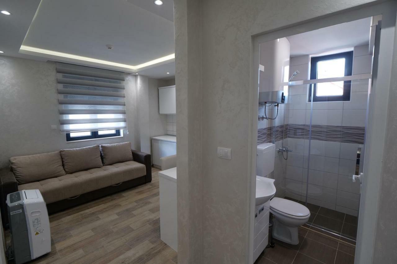 Dubai Apartmani Novi Pazar Exteriör bild